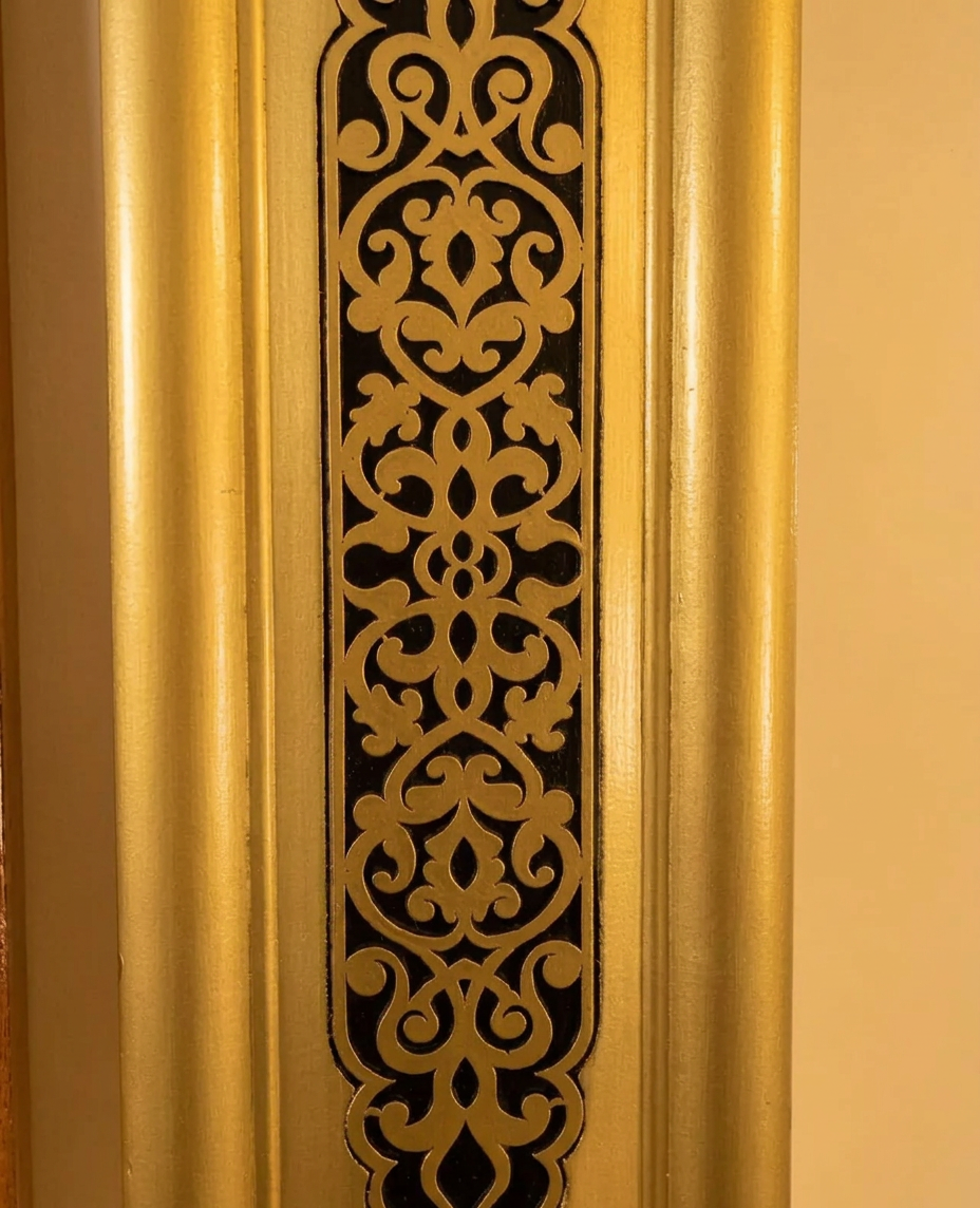 Intaglio Oro-Nero